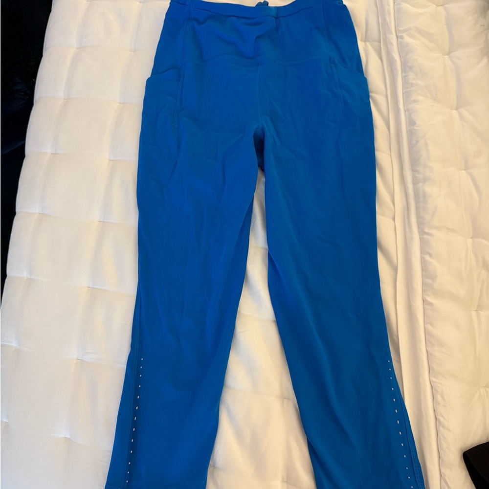 Lululemon Athletica Blue Ankle Cropped Pants